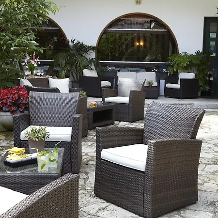 Bell Repos Hotel