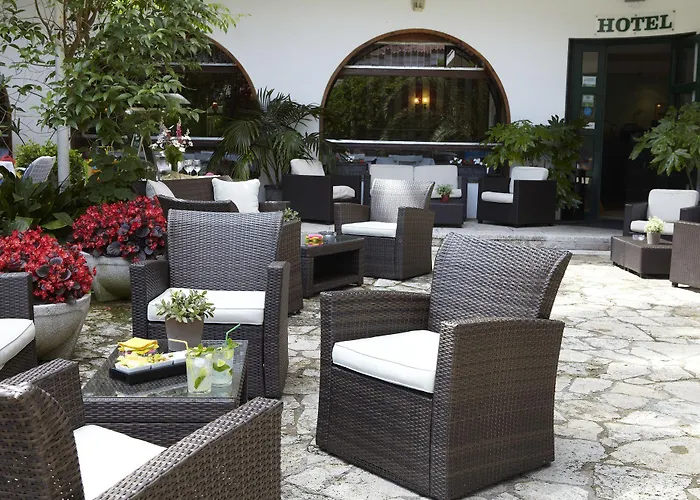 Bell Repos Hotel